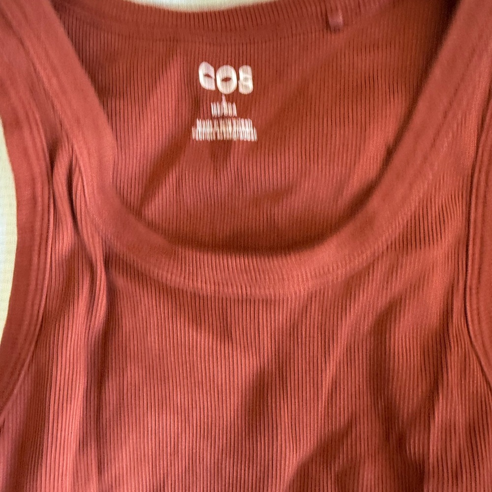 COS Ribbed Tank Top - Rust - Picture 2 of 2
